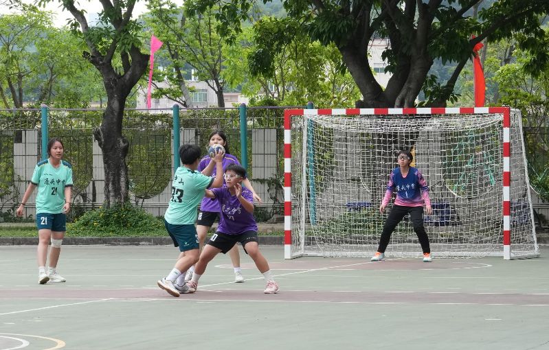 女子手球队比赛现场1(3699404)-20240418160626.JPG