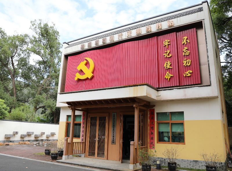 融入群众15分钟生活圈，网红村的实践站结(4130187)-20241030093907_副本.jp